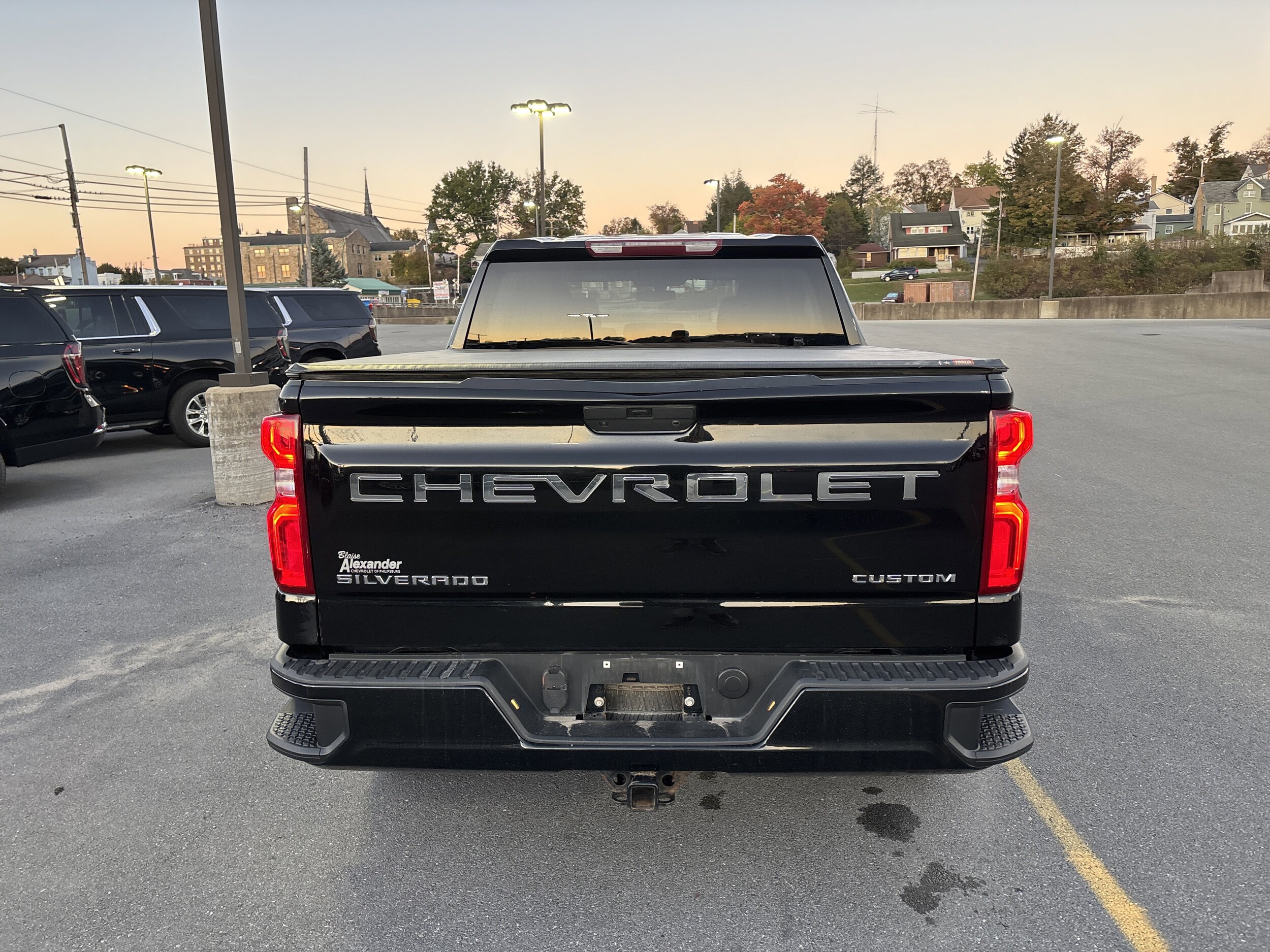 2021 Chevrolet Silverado 1500 Custom photo 4