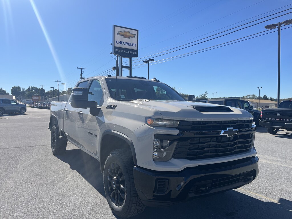 New 2026 Chevrolet Silverado 2500HD Custom Truck Crew Cab