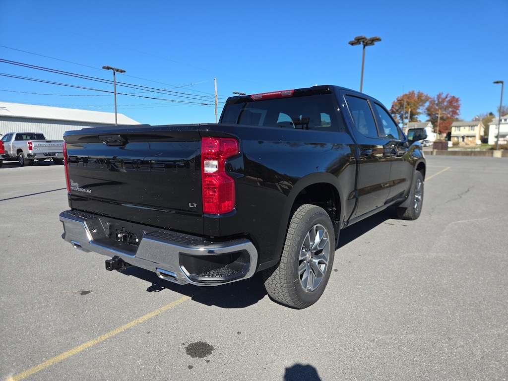 New 2026 Chevrolet Silverado 1500 LT Truck Crew Cab