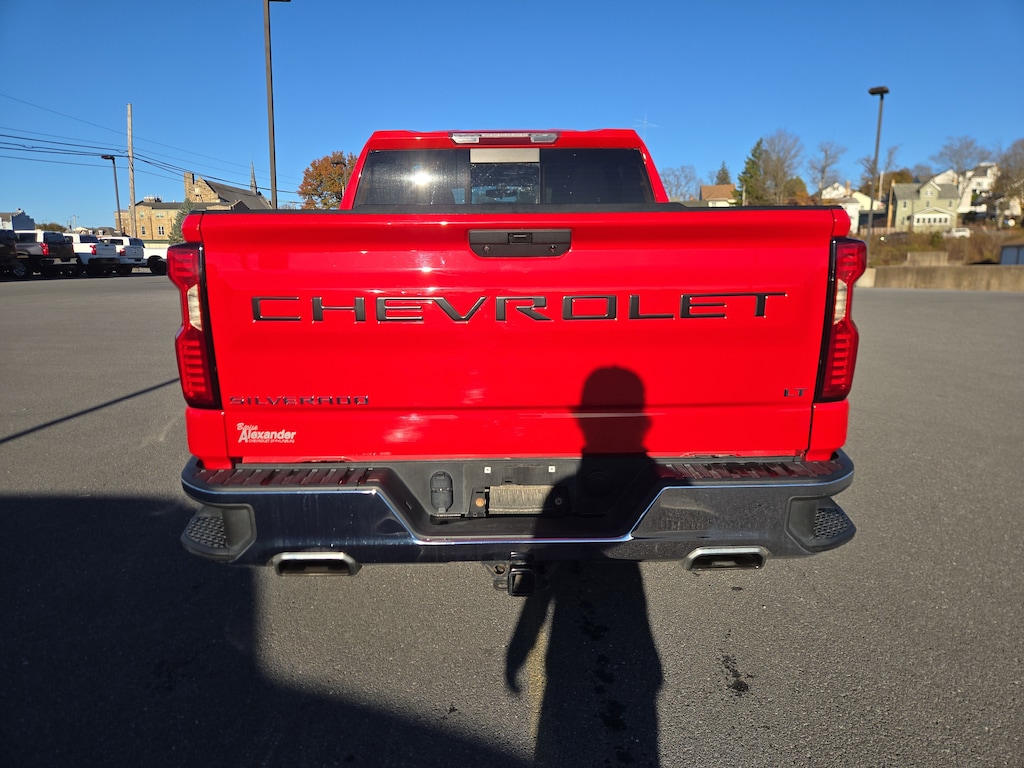 Used 2021 Chevrolet Silverado 1500 LT Truck Crew Cab