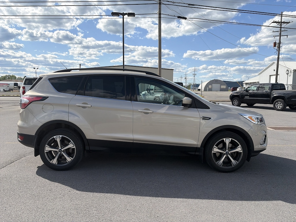 Used 2017 Ford Escape SE SUV