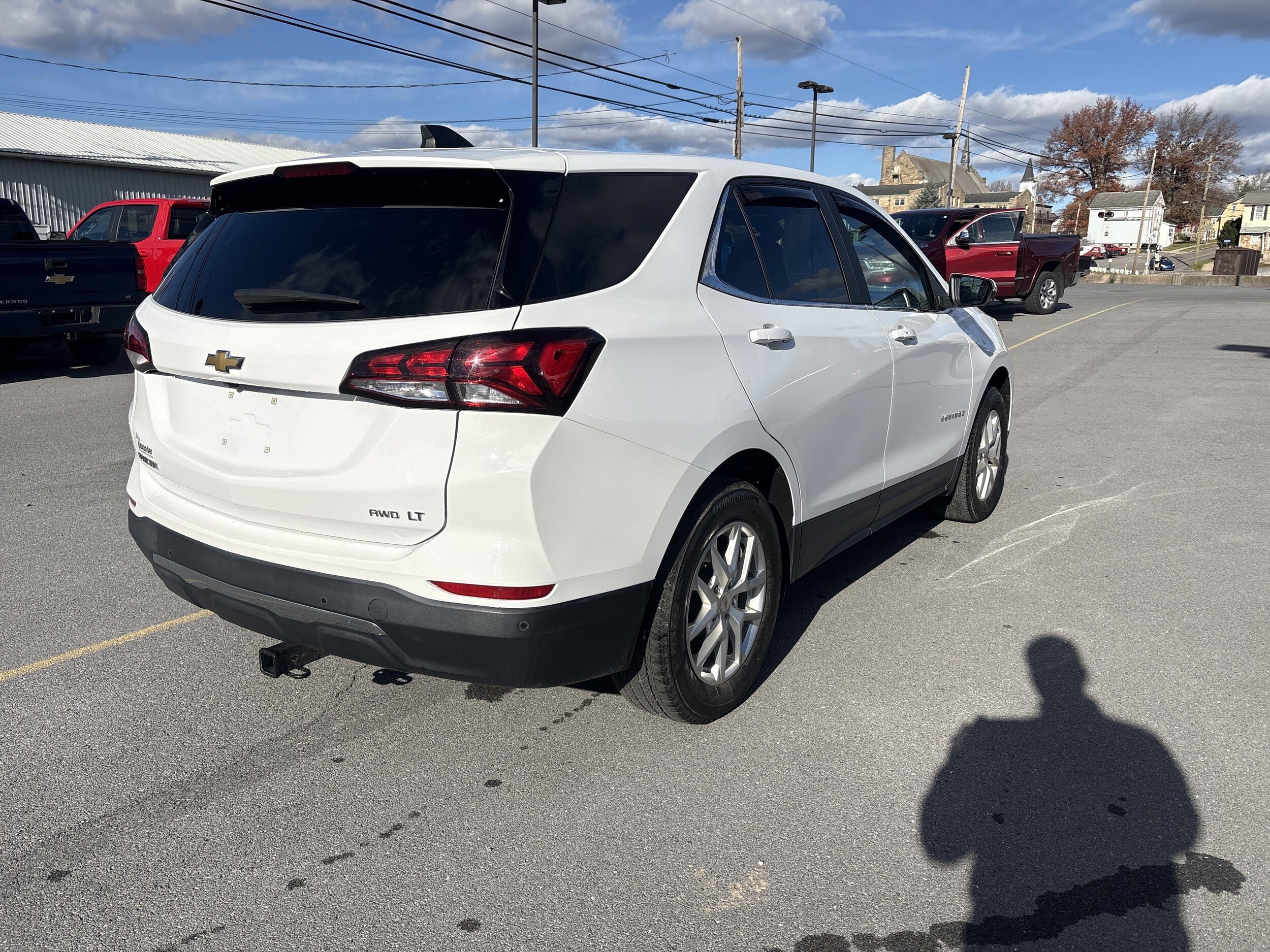 2022 Chevrolet Equinox LT photo 3
