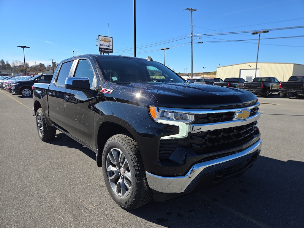 New 2026 Chevrolet Silverado 1500 LT Truck Crew Cab