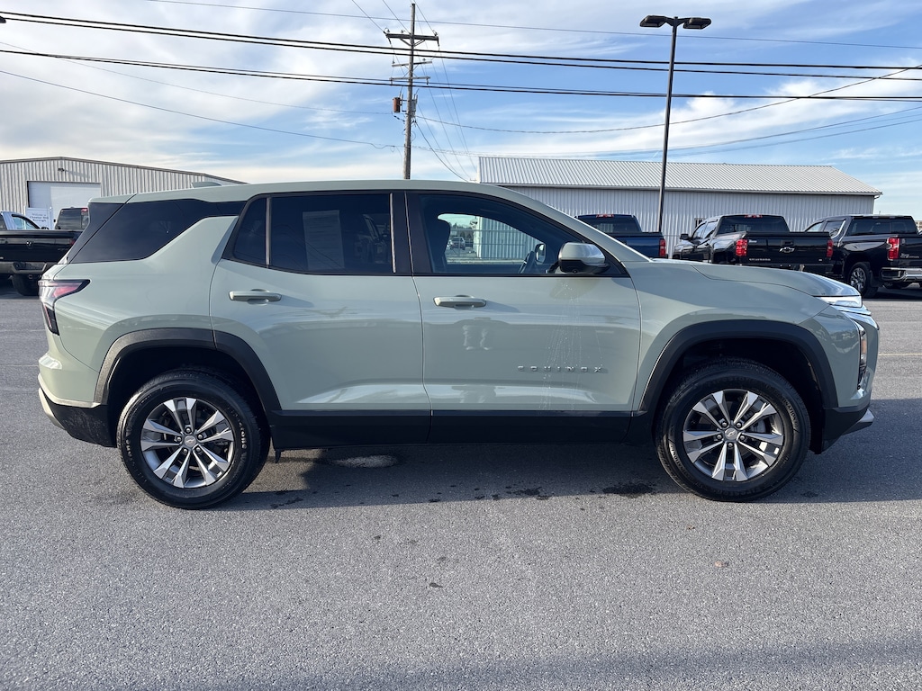 Used 2025 Chevrolet Equinox FWD LT SUV