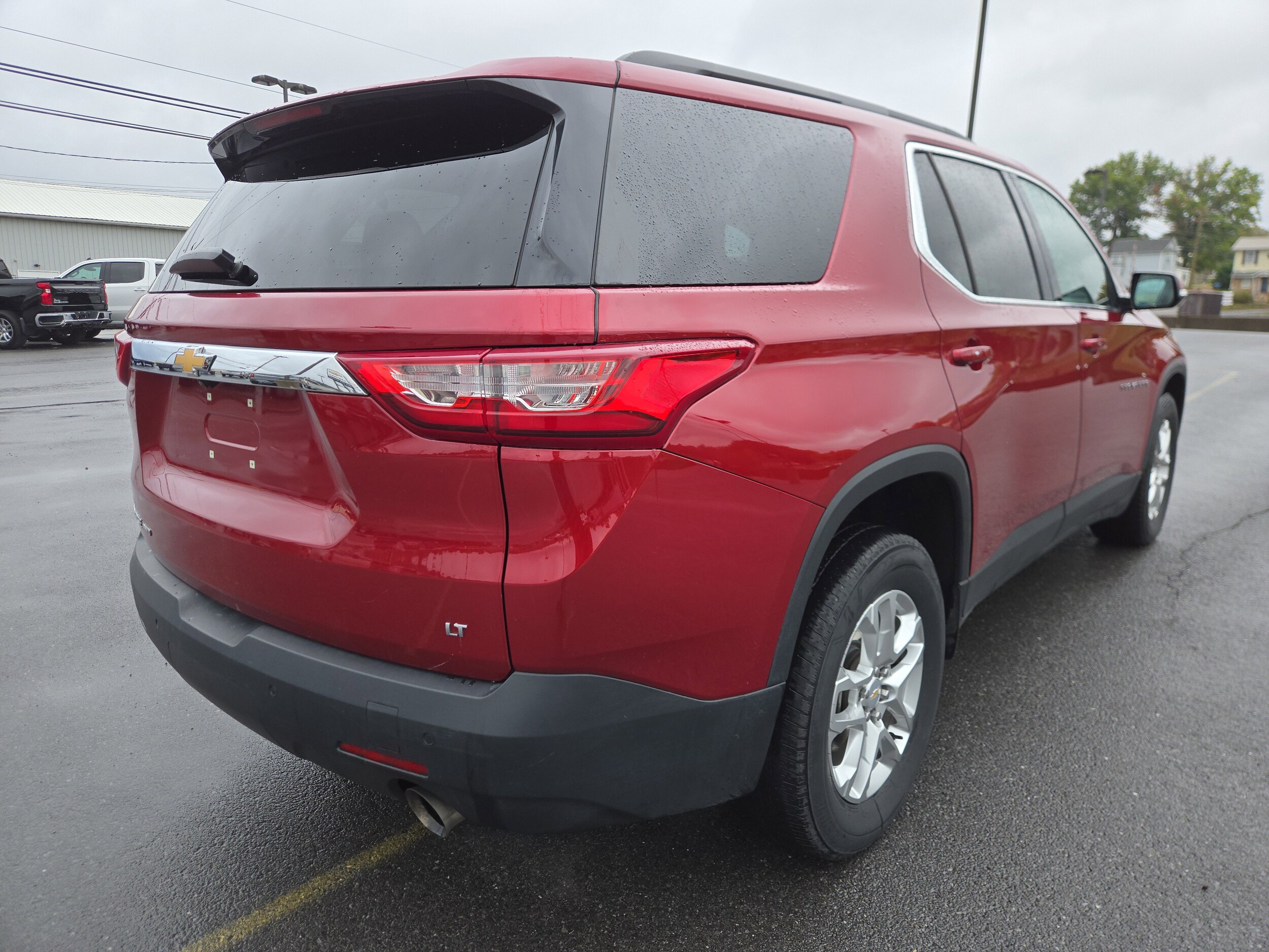 2021 Chevrolet Traverse Cloth photo 2