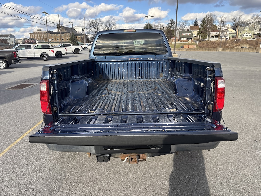Used 2016 Ford Super Duty F-350 DRW Lariat Truck Crew Cab