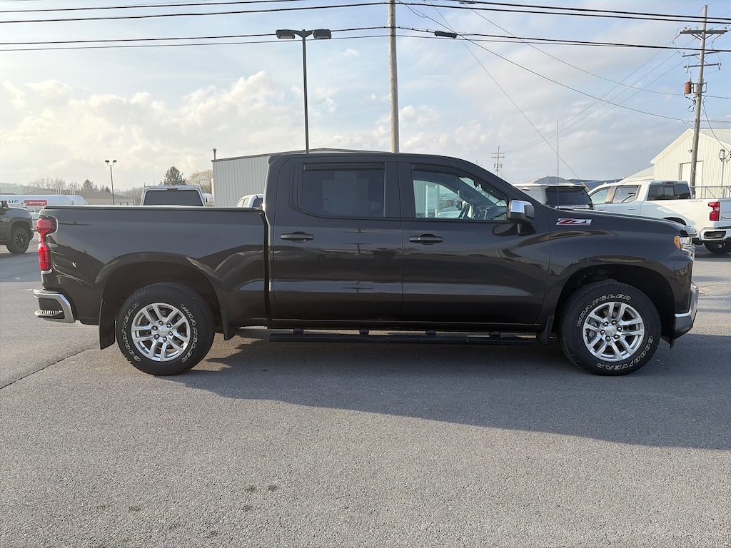 Used 2021 Chevrolet Silverado 1500 LT Truck Crew Cab