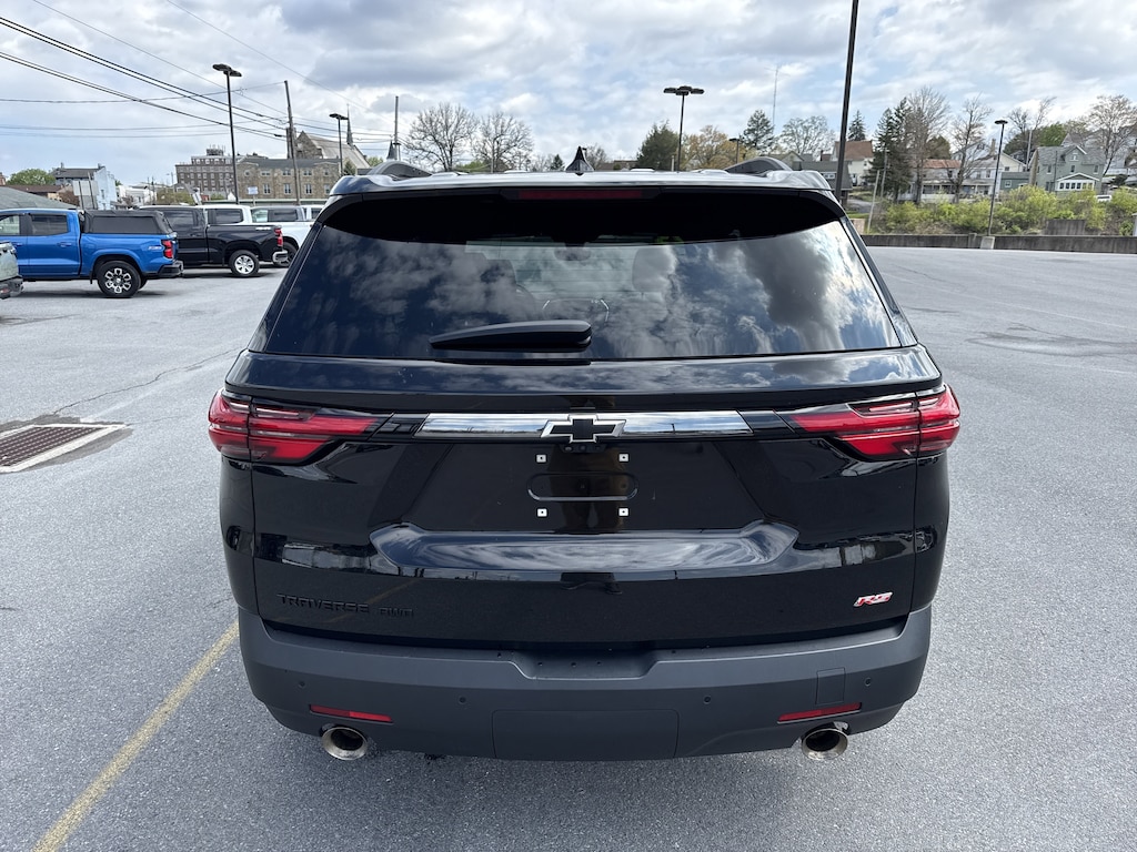 Used 2023 Chevrolet Traverse RS SUV