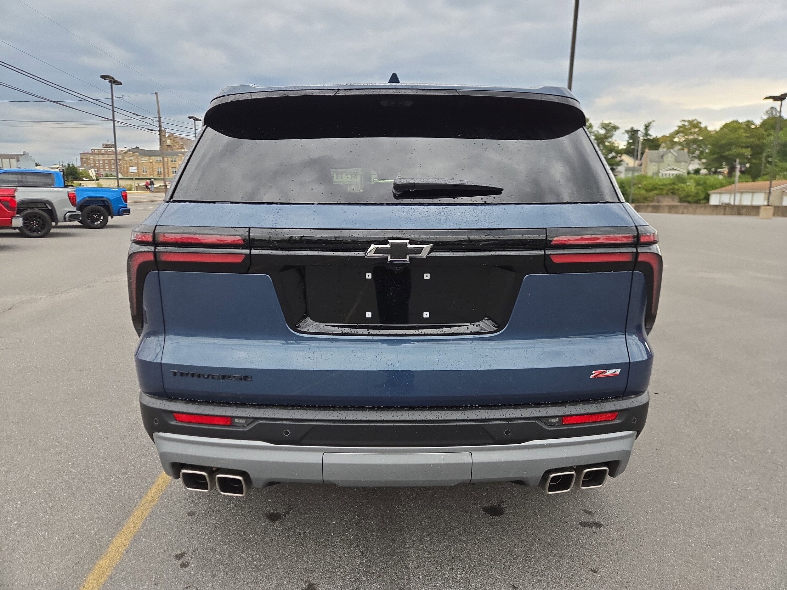 2026 Chevrolet Traverse Z71 photo 2