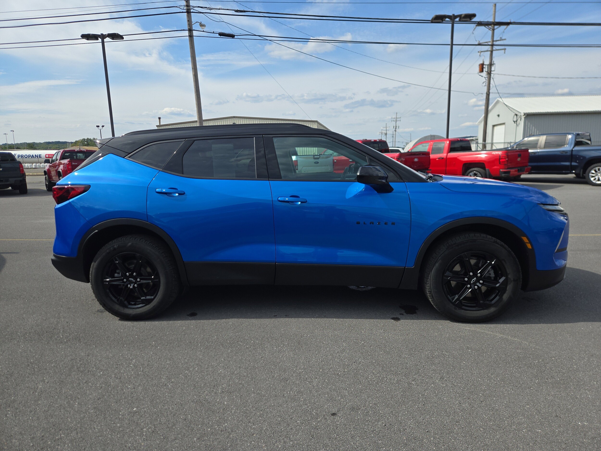 2024 Chevrolet Blazer 2LT photo 2