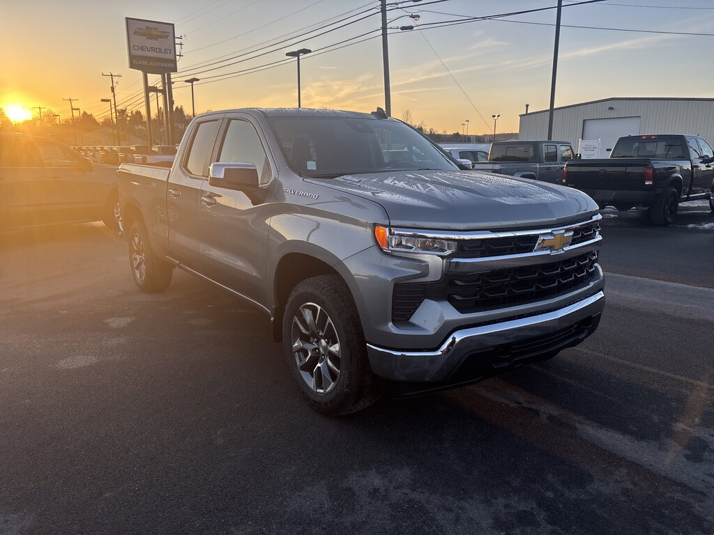 New 2026 Chevrolet Silverado 1500 LT Truck Double Cab