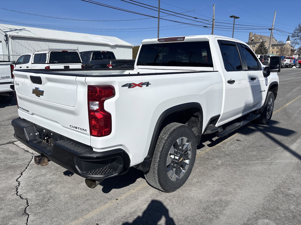 Used 2023 Chevrolet Silverado 2500HD Custom Truck Crew Cab