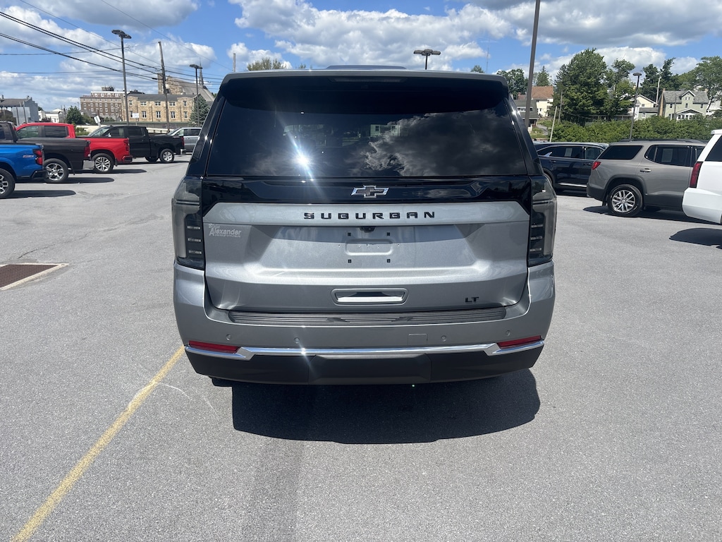 New 2026 Chevrolet Suburban LT SUV