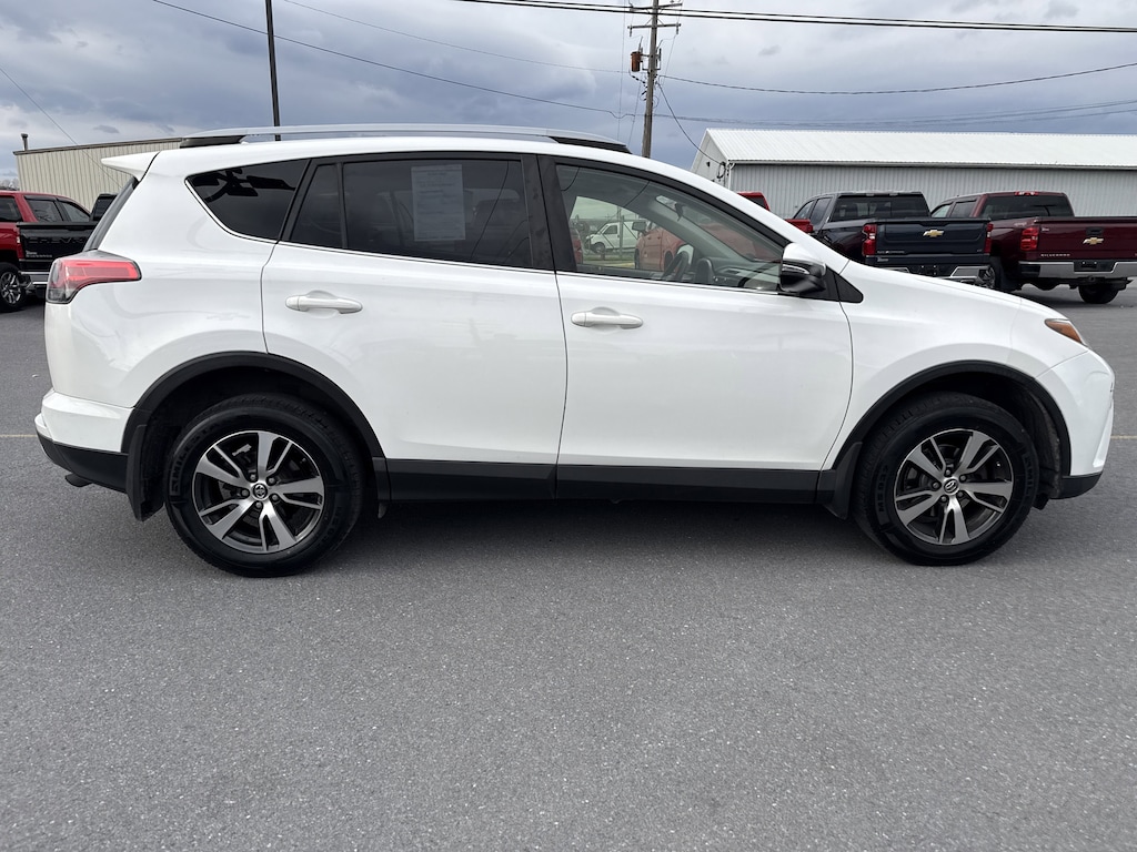 Used 2018 Toyota RAV4 XLE SUV