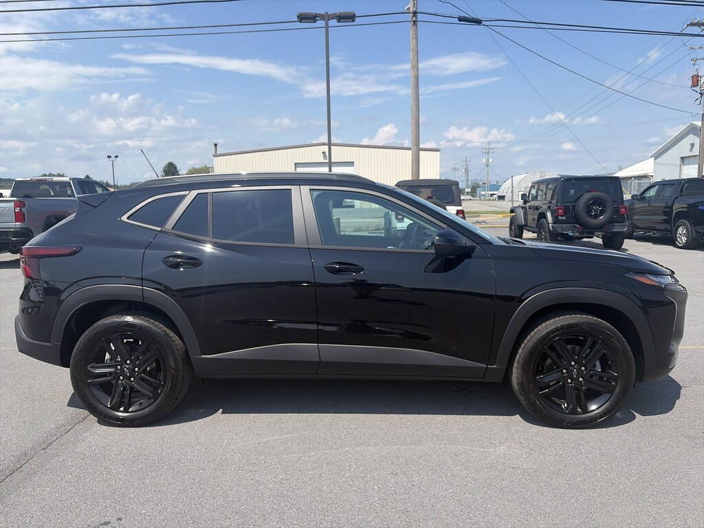 New 2026 Chevrolet Trax ACTIV SUV