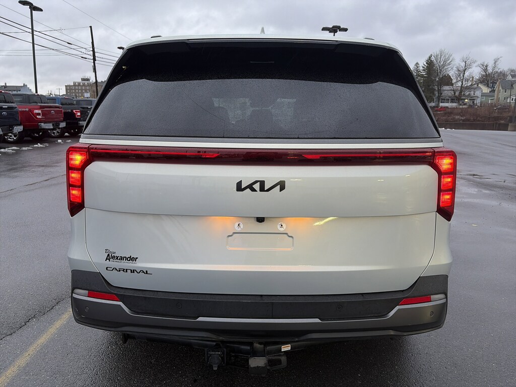 Used 2025 Kia Carnival SX Van Passenger Van