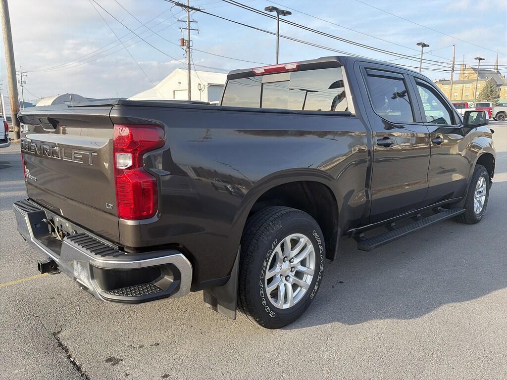 Used 2021 Chevrolet Silverado 1500 LT Truck Crew Cab