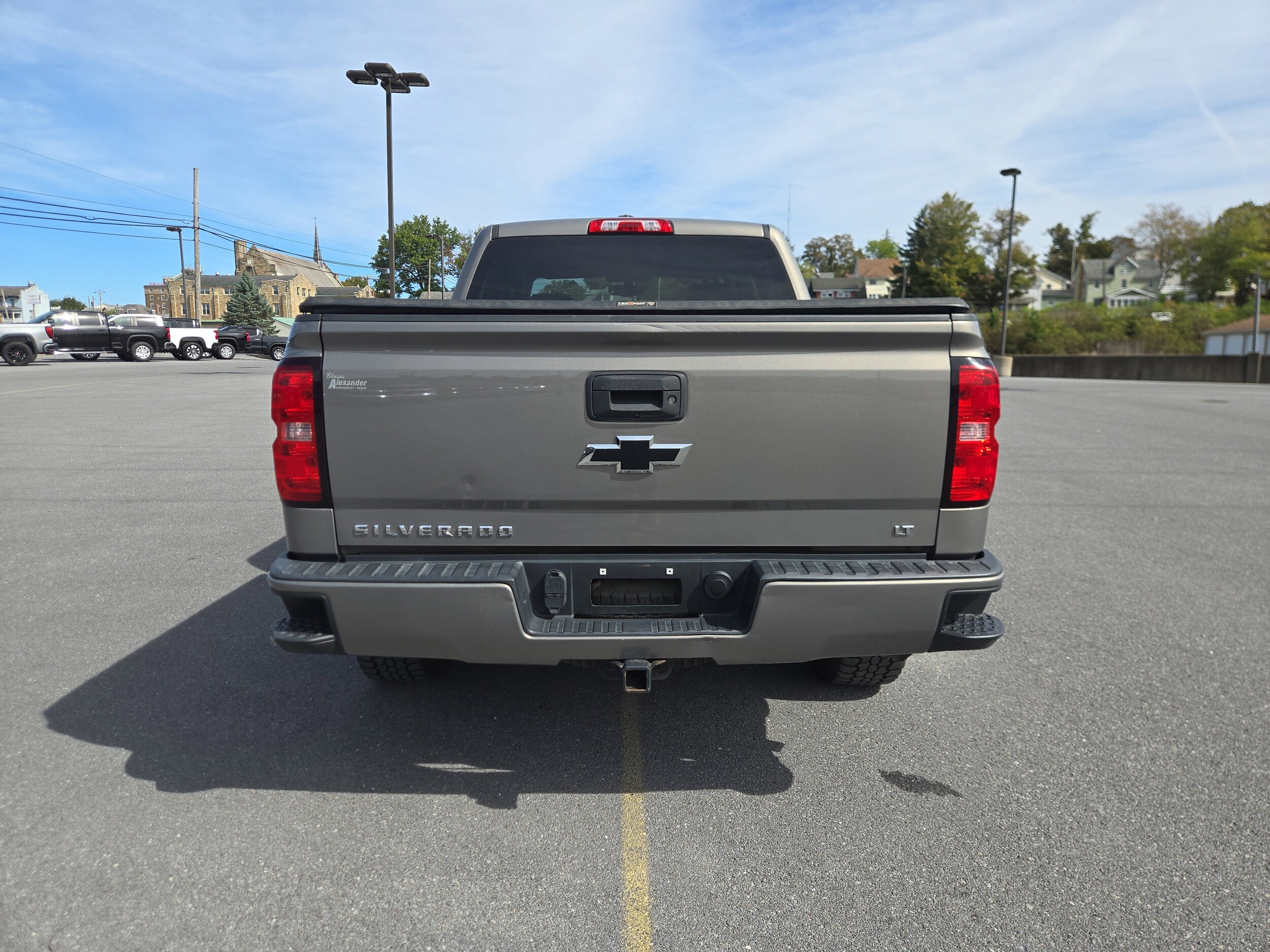 2017 Chevrolet Silverado 1500 LT photo 4