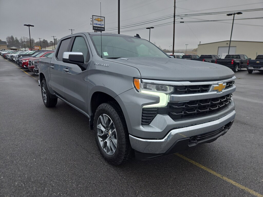 New 2026 Chevrolet Silverado 1500 LT Truck Crew Cab