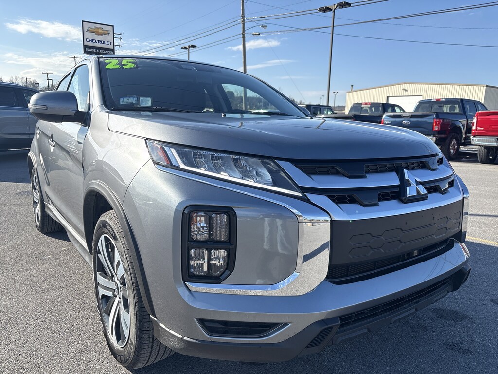 Used 2025 Mitsubishi Outlander Sport SE SUV