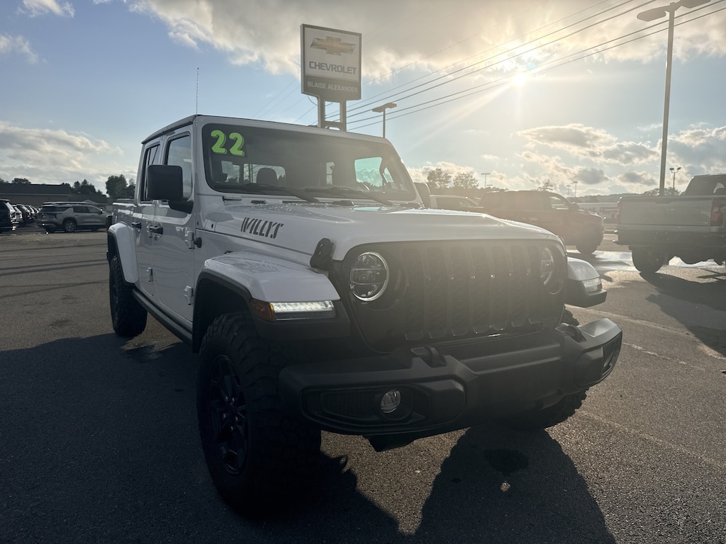 Used 2022 Jeep Gladiator Willys Truck Crew Cab