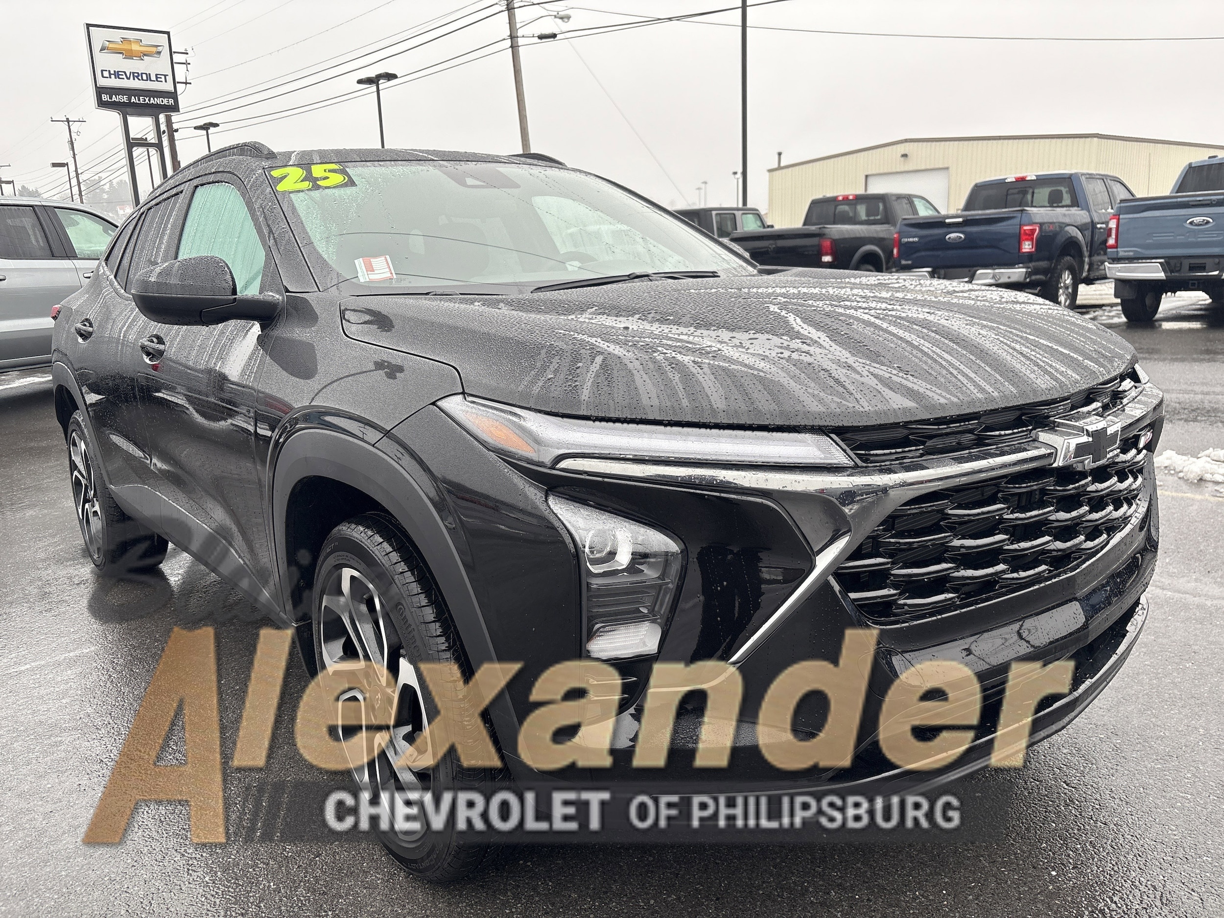 2025 Chevrolet Trax RS's photo