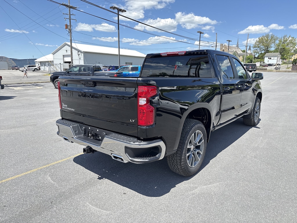 New 2026 Chevrolet Silverado 1500 LT Truck Crew Cab