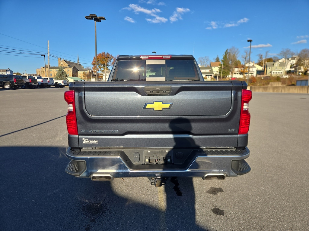 Used 2022 Chevrolet Silverado 1500 LTD LT Truck Crew Cab
