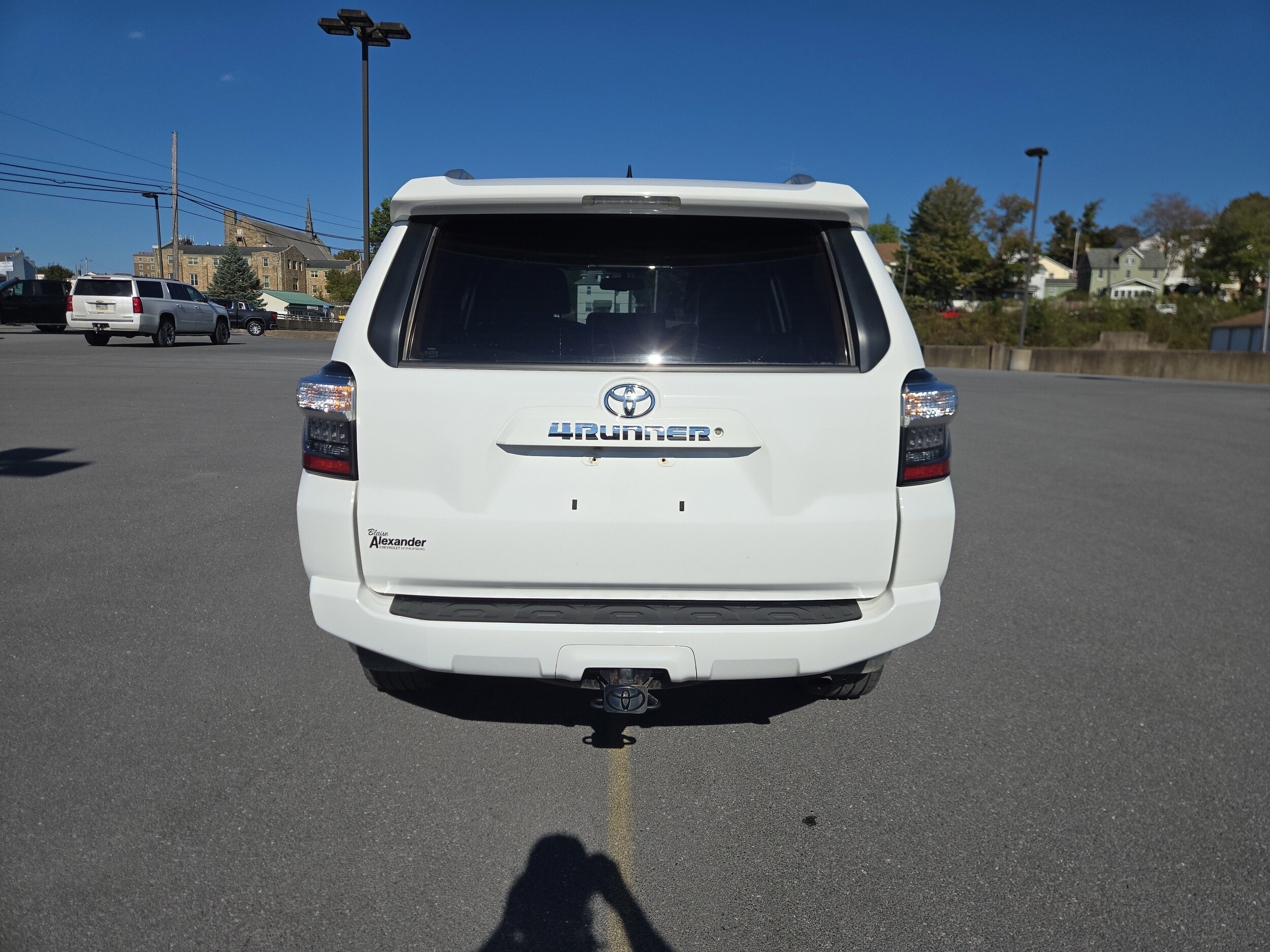 2017 Toyota 4Runner SR5 photo 2