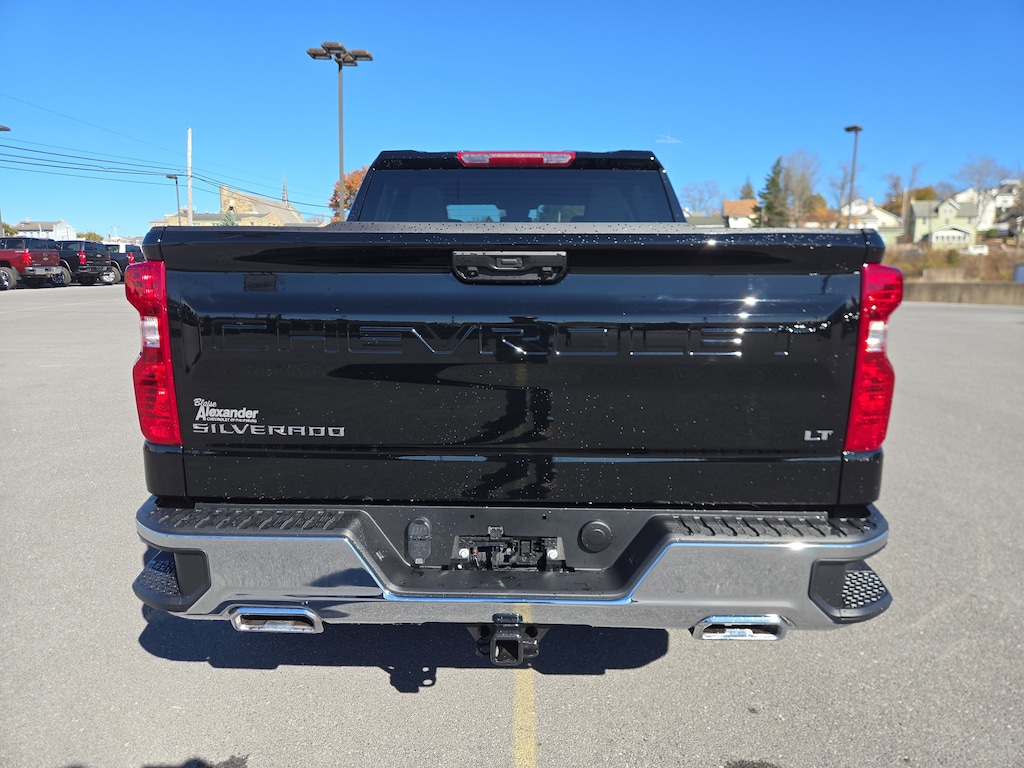 New 2026 Chevrolet Silverado 1500 LT Truck Crew Cab