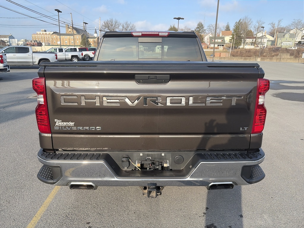 Used 2021 Chevrolet Silverado 1500 LT Truck Crew Cab