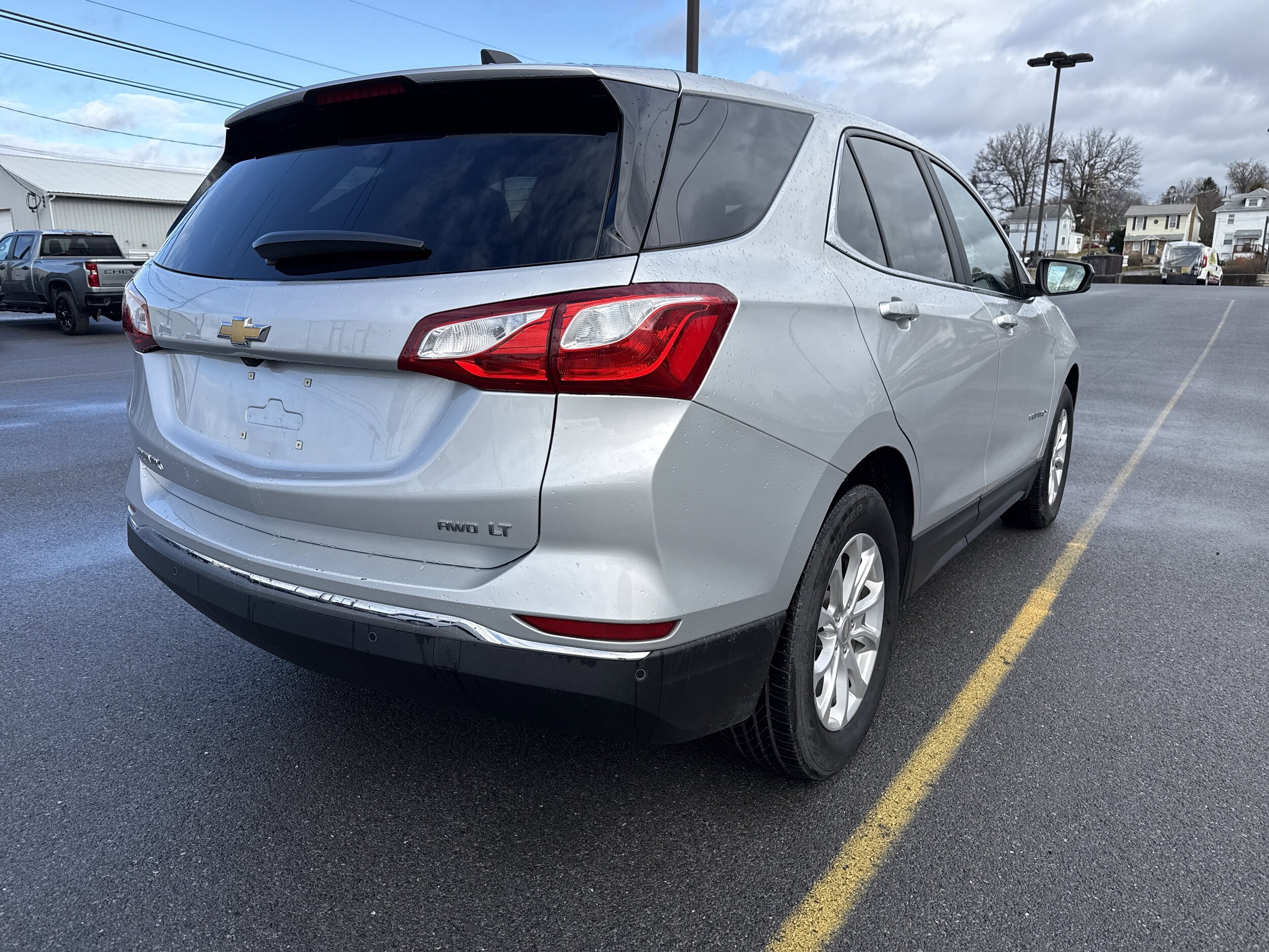2021 Chevrolet Equinox LT photo 3