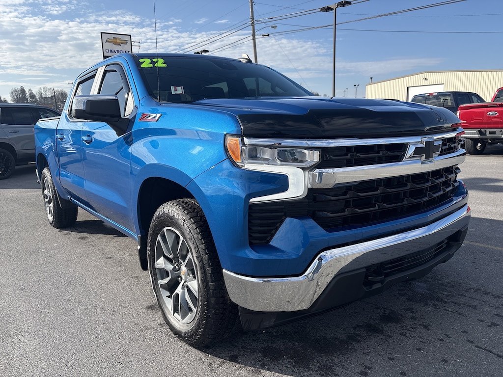 Used 2022 Chevrolet Silverado 1500 LT Truck Crew Cab