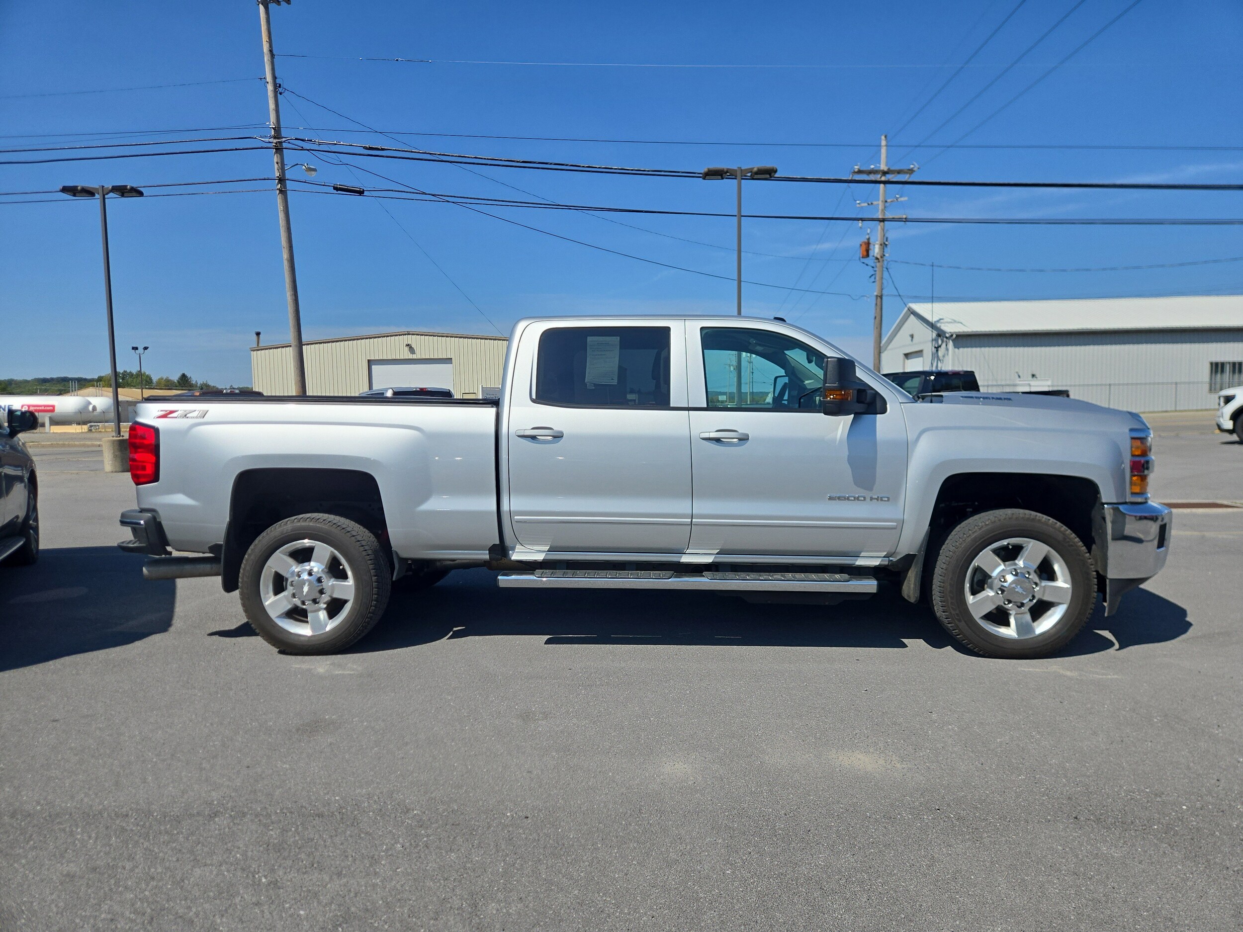 2018 Chevrolet Silverado 2500HD LT photo 2
