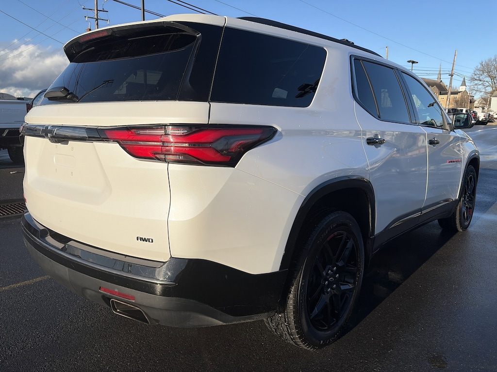 Used 2023 Chevrolet Traverse Premier SUV