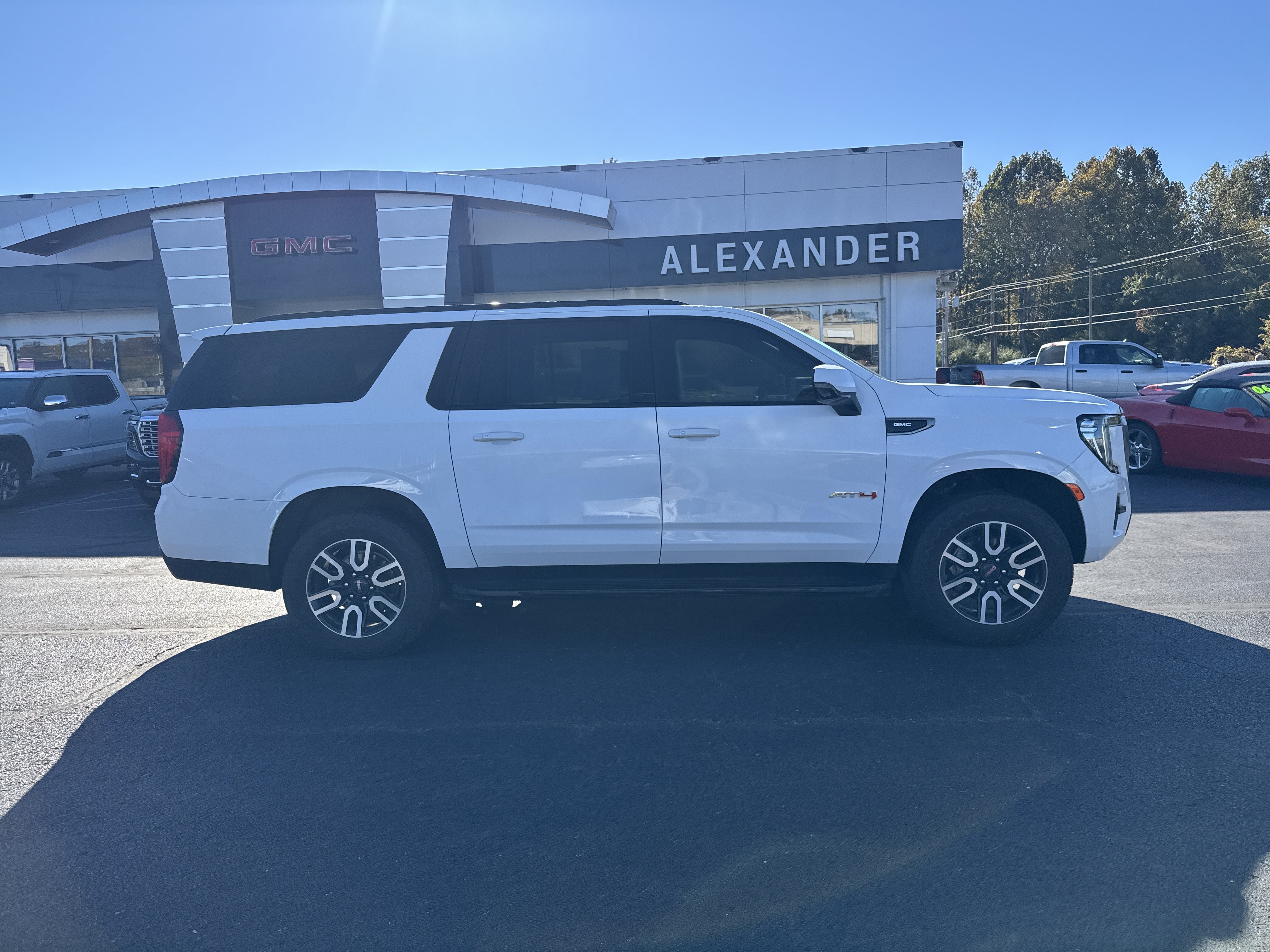 Used 2023 GMC Yukon XL AT4 SUV