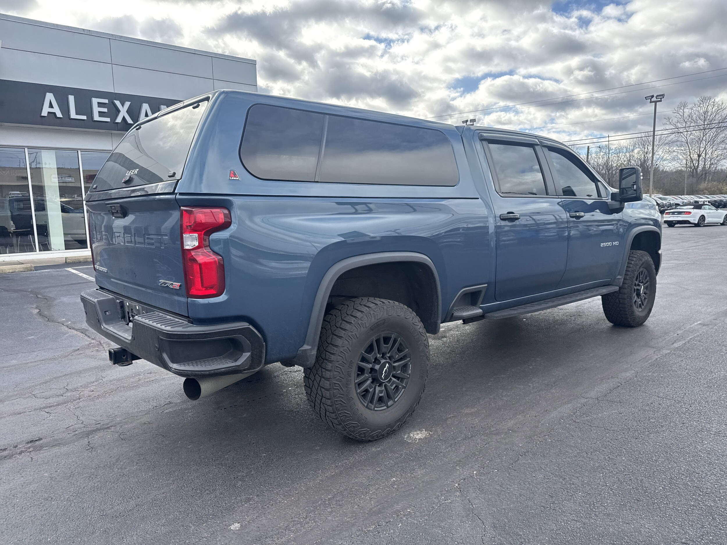 2024 Chevrolet Silverado 2500HD ZR2 photo 2