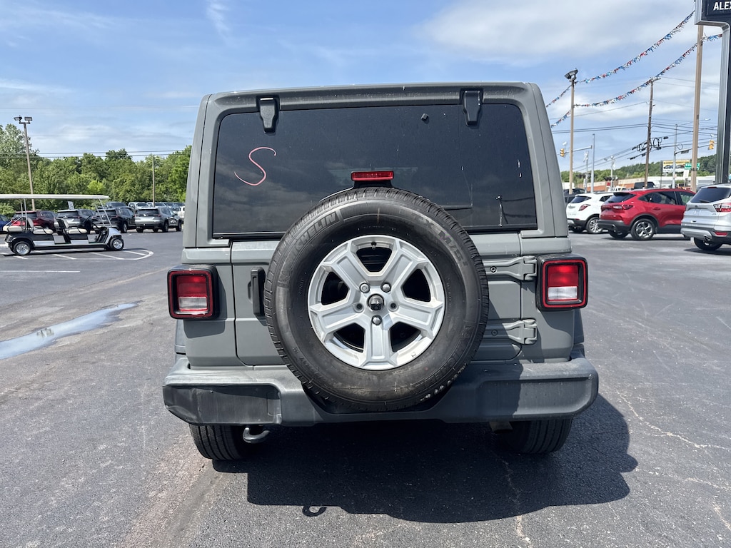 Used 2021 Jeep Wrangler Unlimited Sport SUV