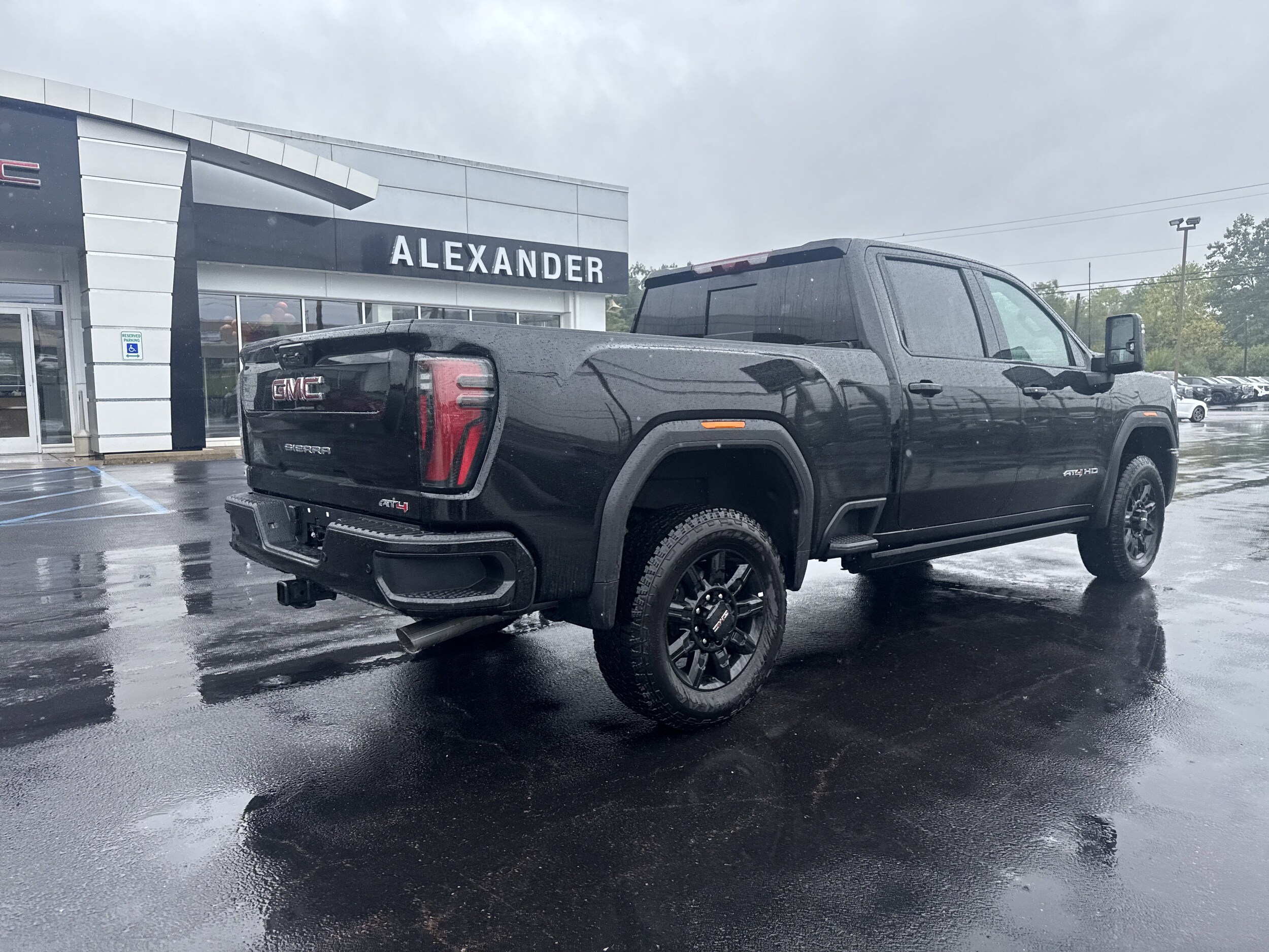 2025 Gmc Sierra 2500 HD AT4 photo 2