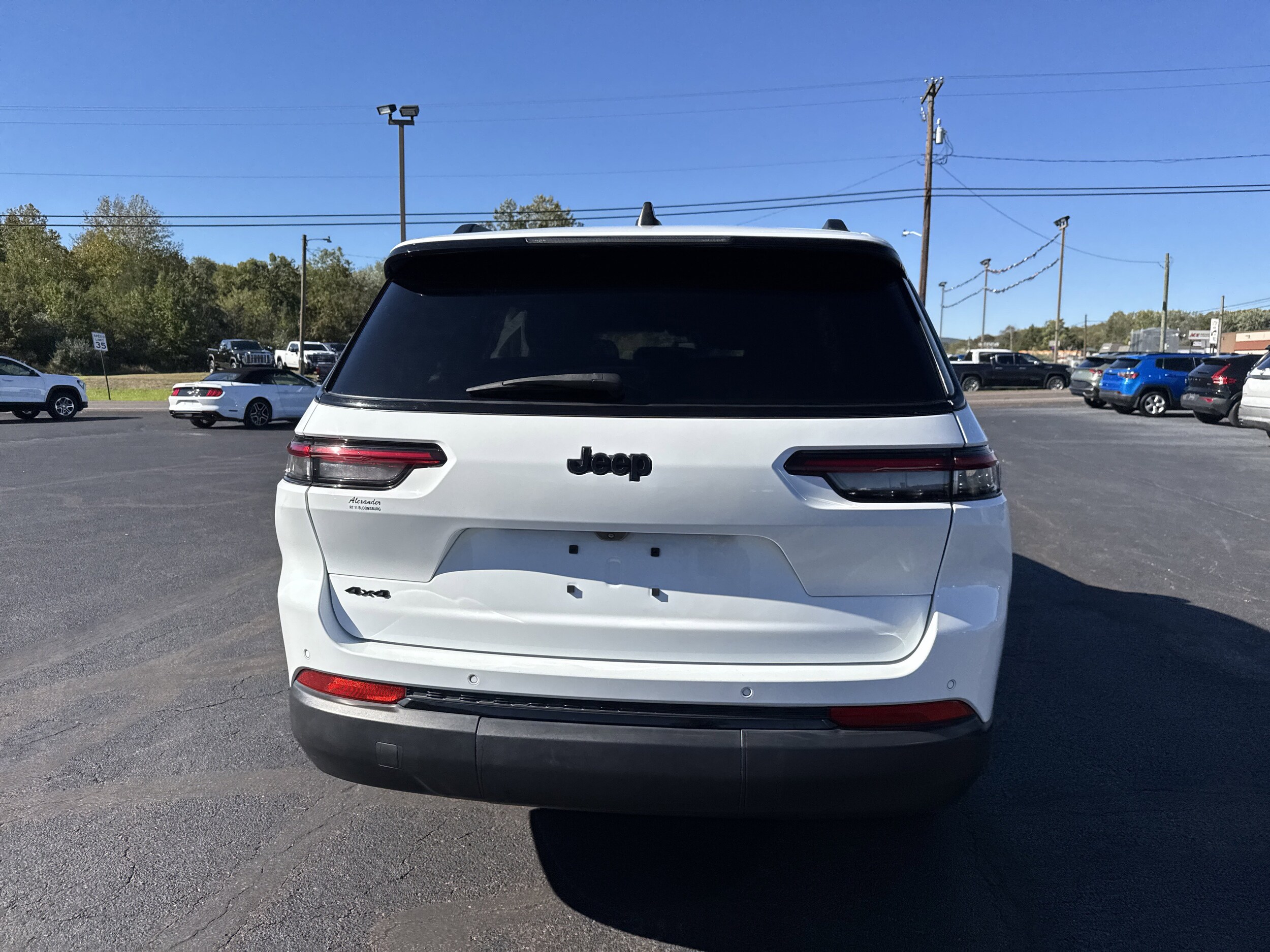 2024 Jeep Grand Cherokee Altitude photo 4