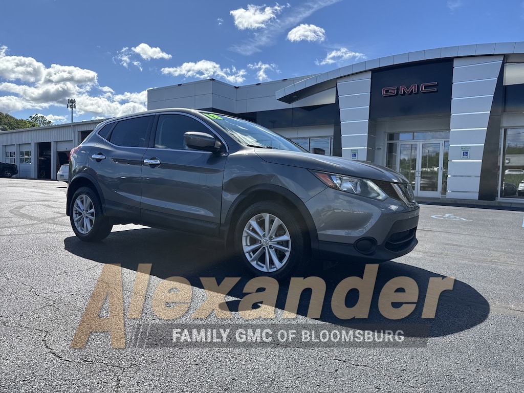 Used 2018 Nissan Rogue Sport S SUV