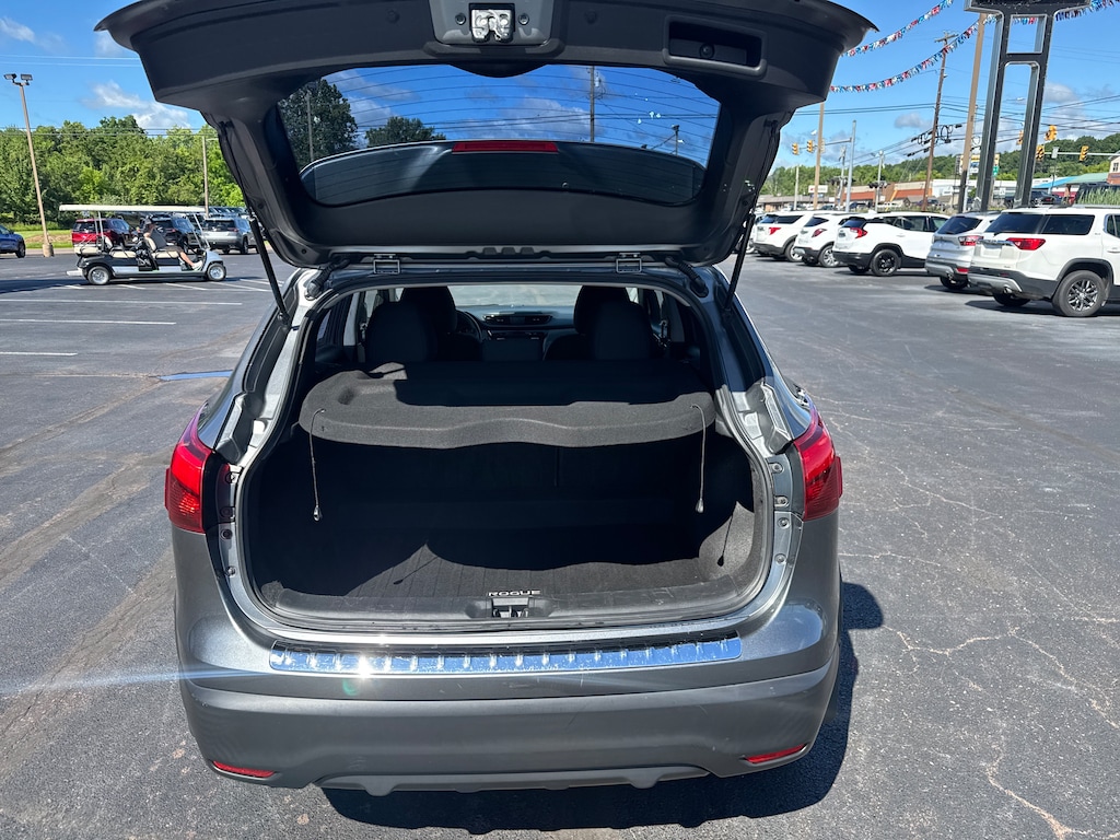 Used 2018 Nissan Rogue Sport S SUV