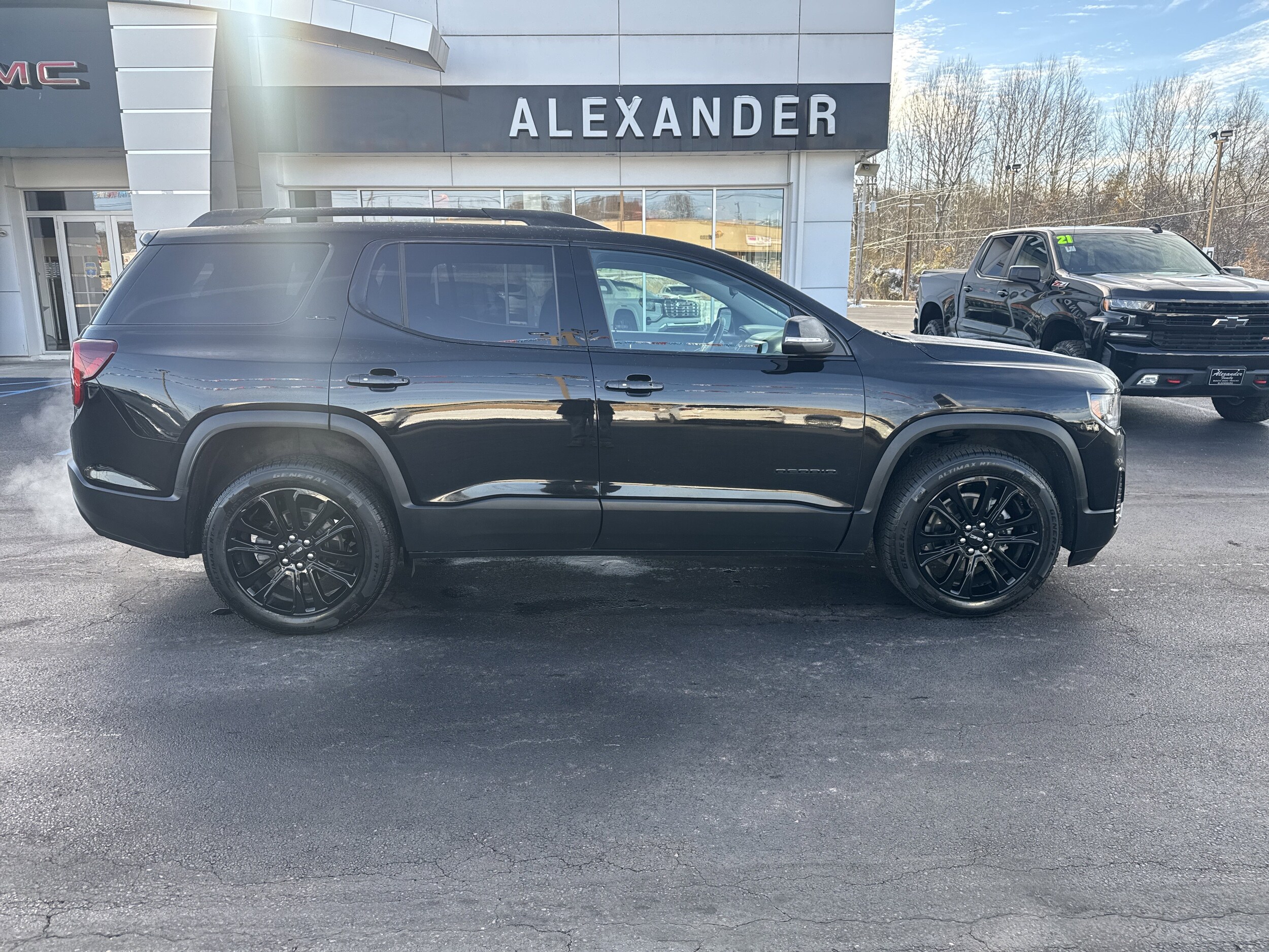2021 Gmc Acadia SLE photo 2
