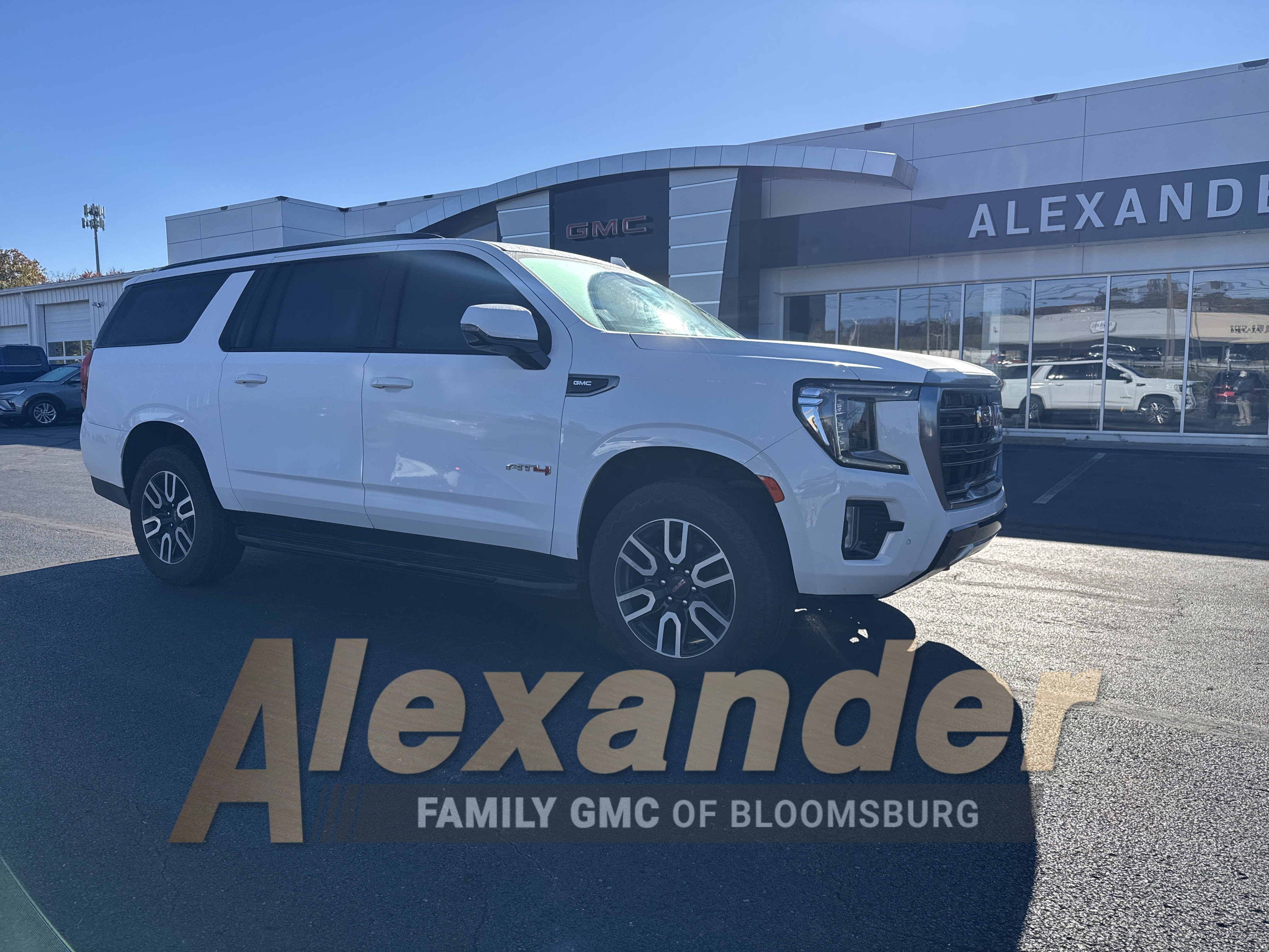 Used 2023 GMC Yukon XL AT4 SUV