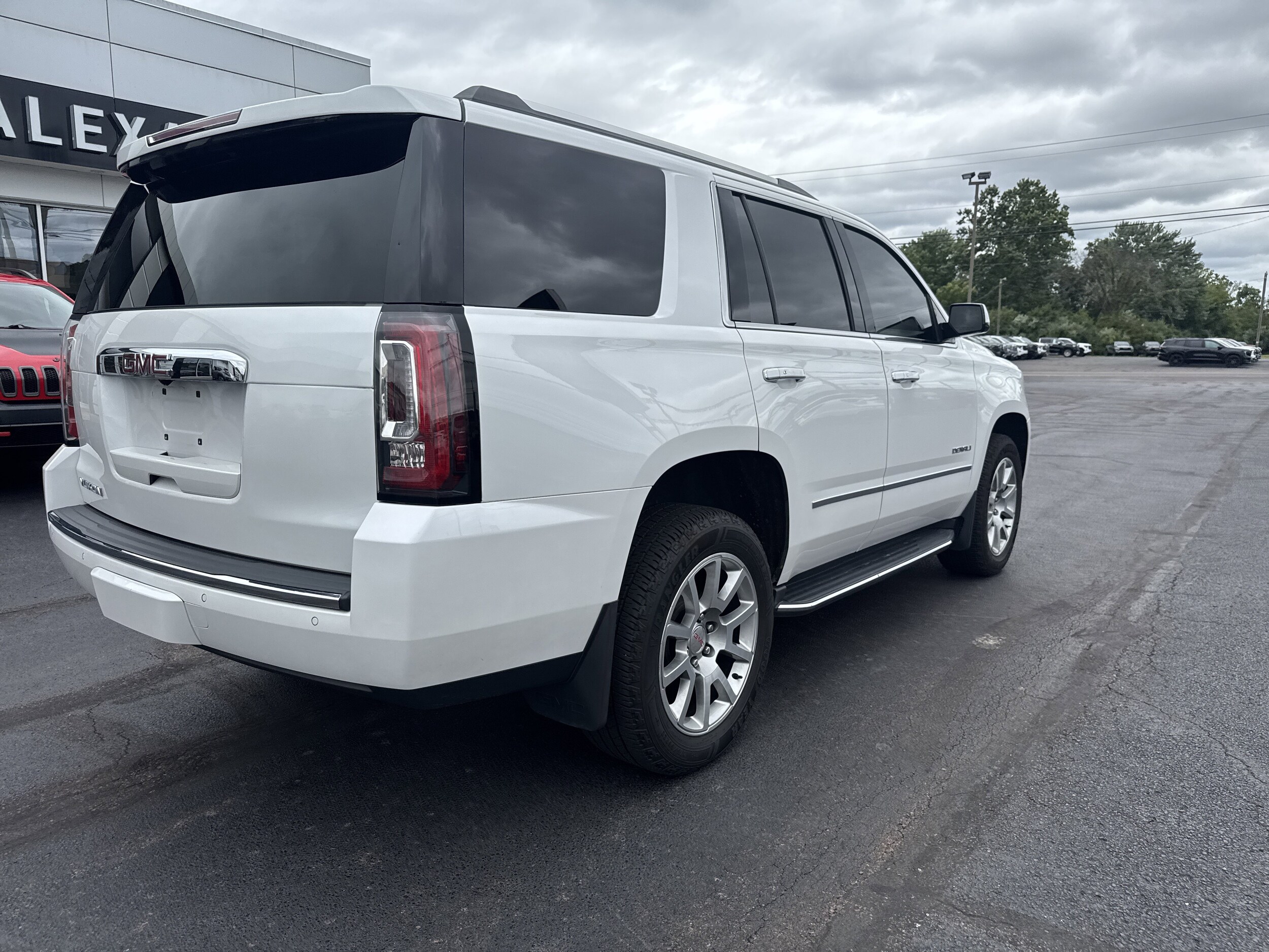 2020 Gmc Yukon Denali photo 3
