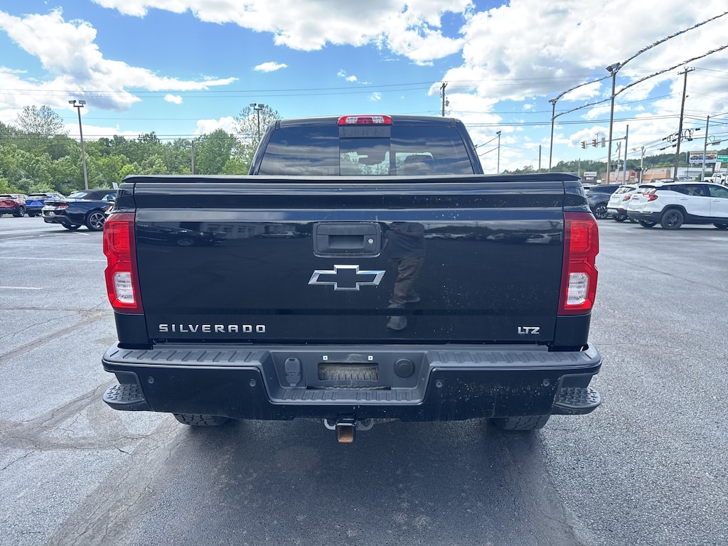 Used 2018 Chevrolet Silverado 1500 LTZ w/2LZ Truck Crew Cab