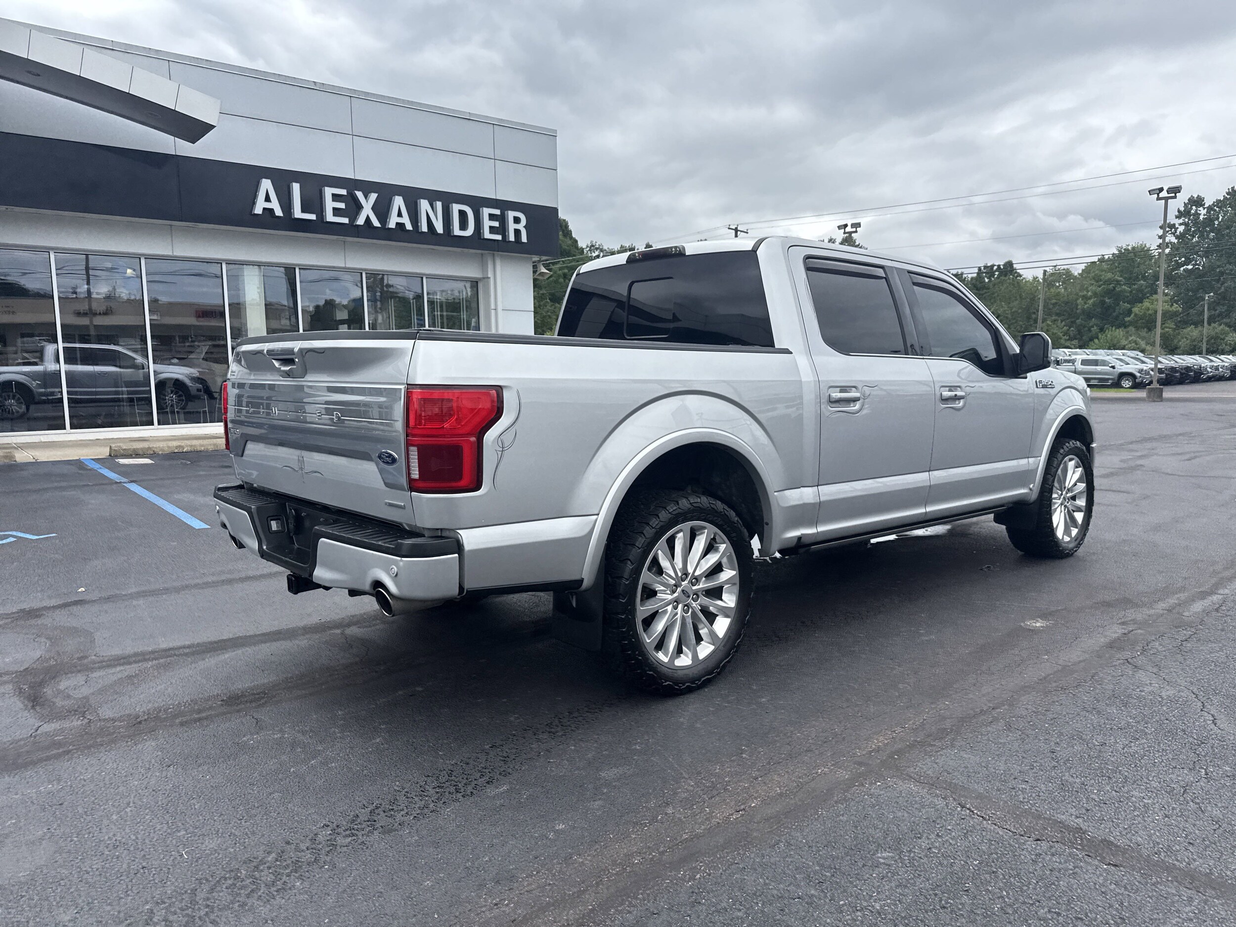 2019 Ford F-150 Limited photo 3
