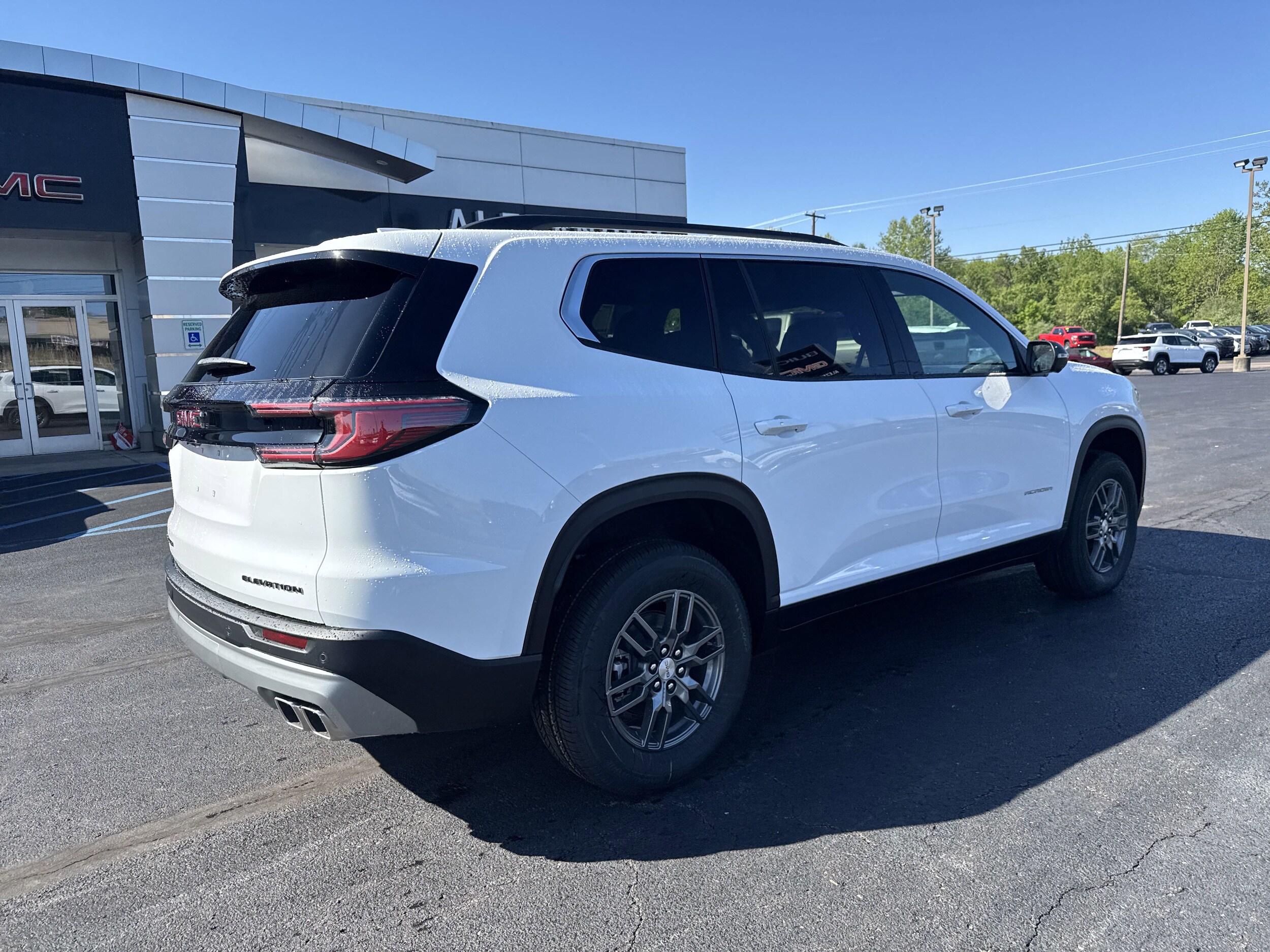 2025 Gmc Acadia Elevation photo 3