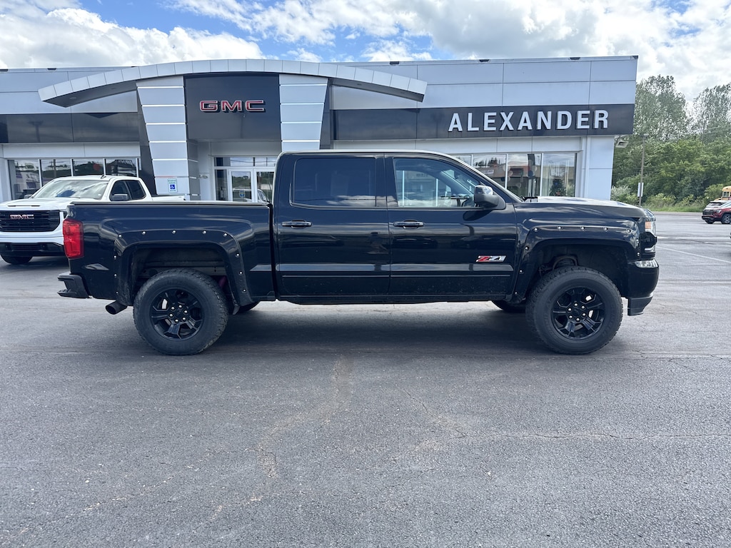 Used 2018 Chevrolet Silverado 1500 LTZ w/2LZ Truck Crew Cab