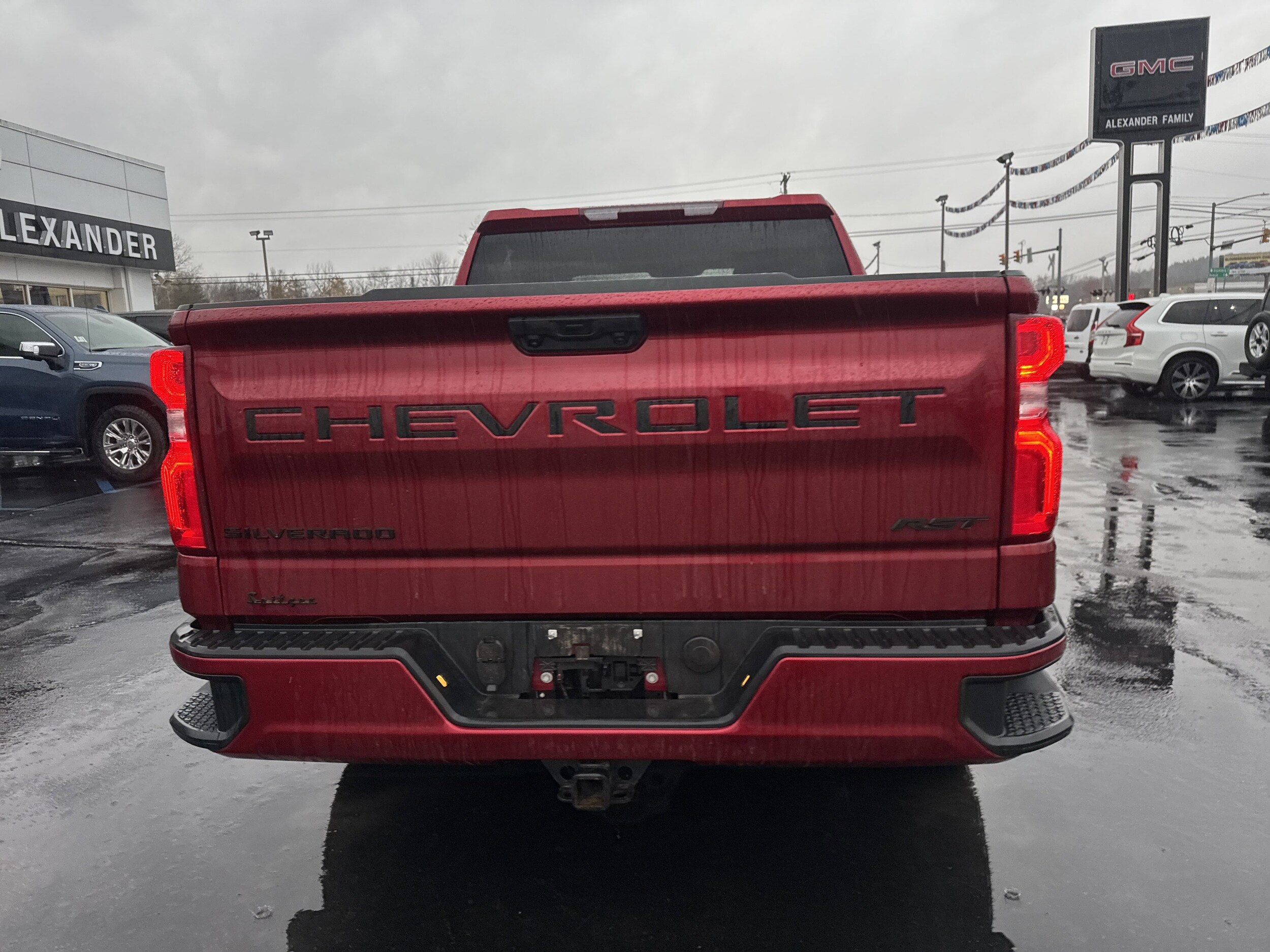 2023 Chevrolet Silverado 1500 RST photo 3